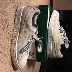 Lavender Puma Suede shoes